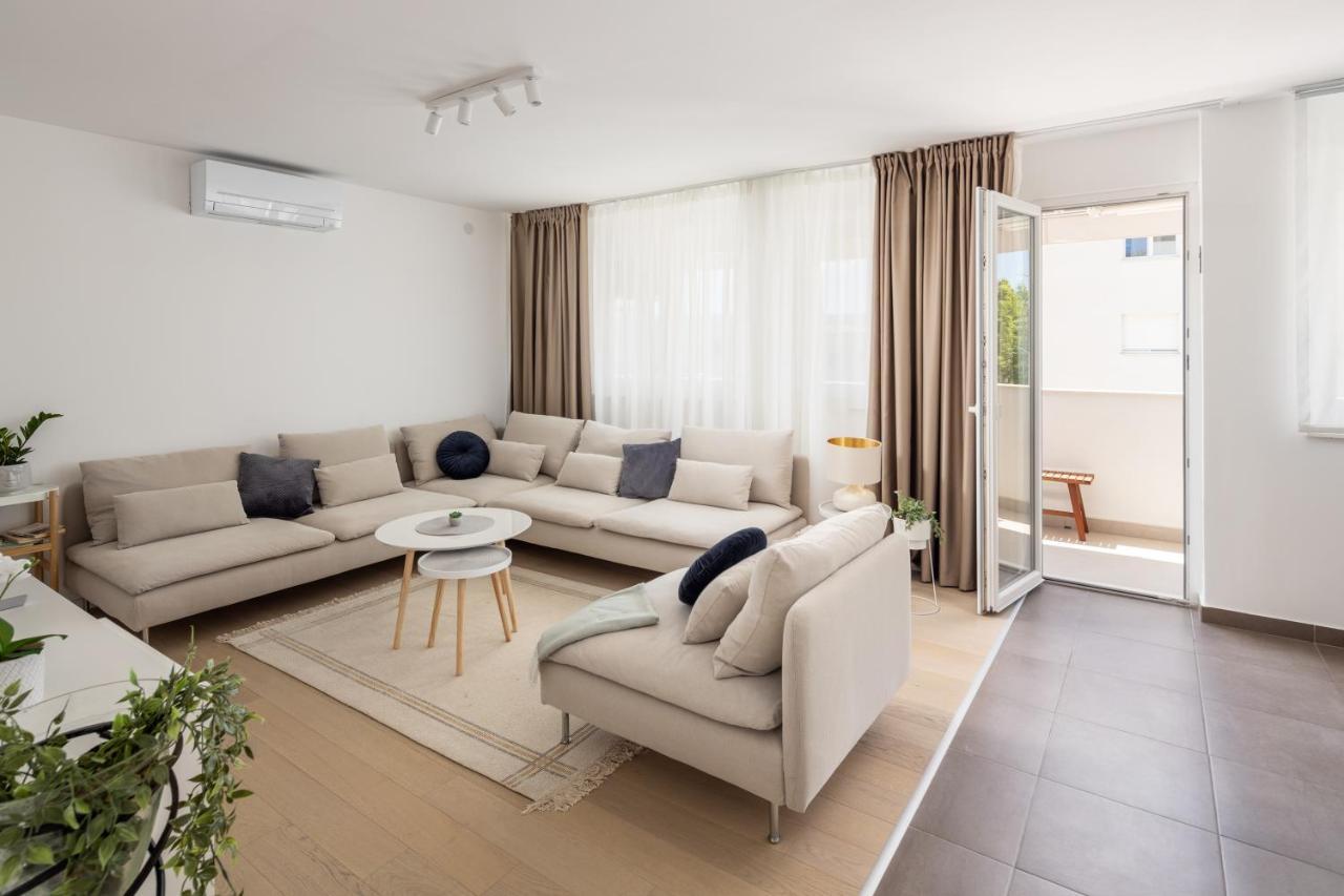 Apartment Nova 4* 杜基拉特 外观 照片